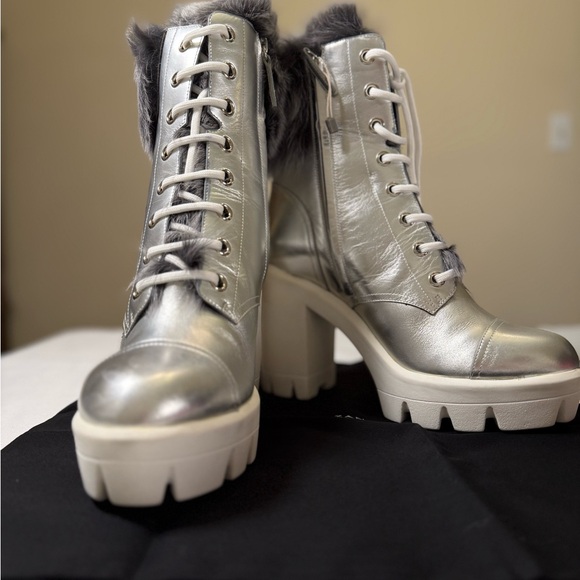 Giuseppe Zanotti Metallic Fur Platform Boots | Size 40 | NIB - Picture 2 of 7